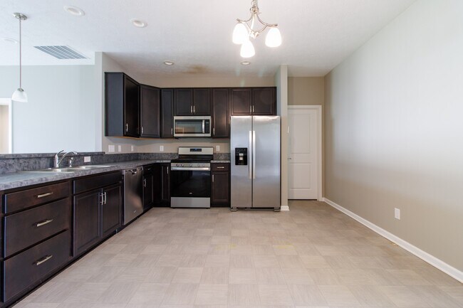 Building Photo - 2758 Pointe Harbour Dr