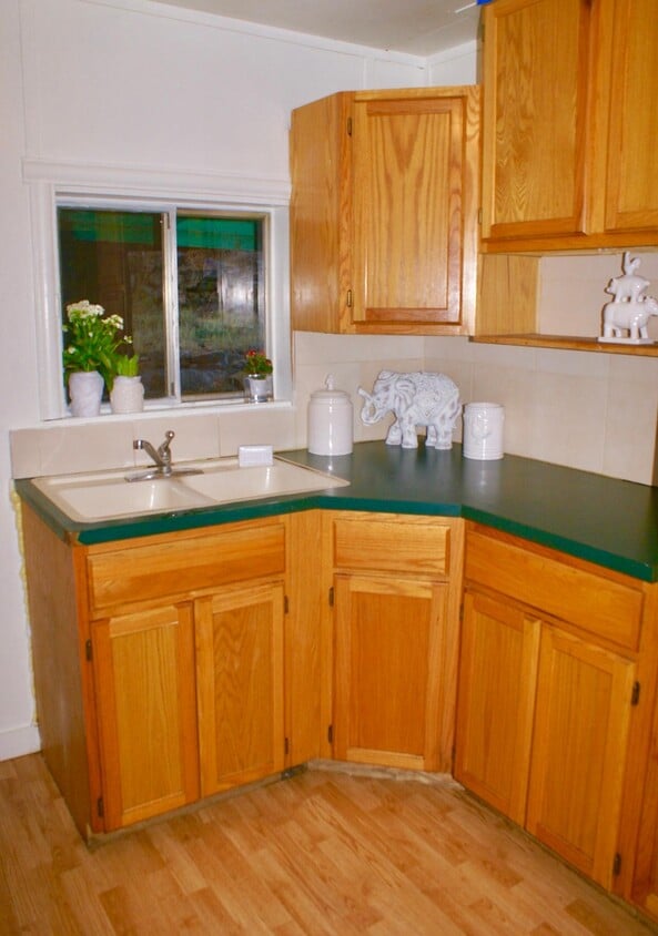 5336 Cherokee Rd, Indian Hills, CO 80454 House for Rent in Indian