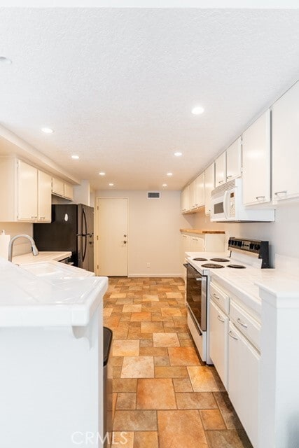 Building Photo - 2154 San Michel Dr W