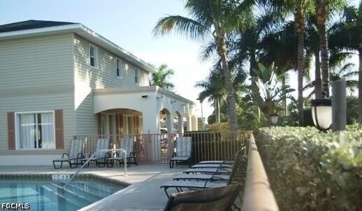 Foto del edificio - 1757 Four Mile Cove Pkwy