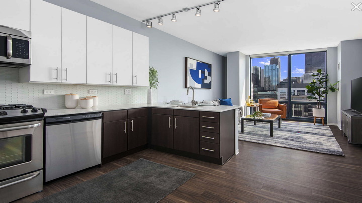 Open concept kitchen with island - 801 W Adams St