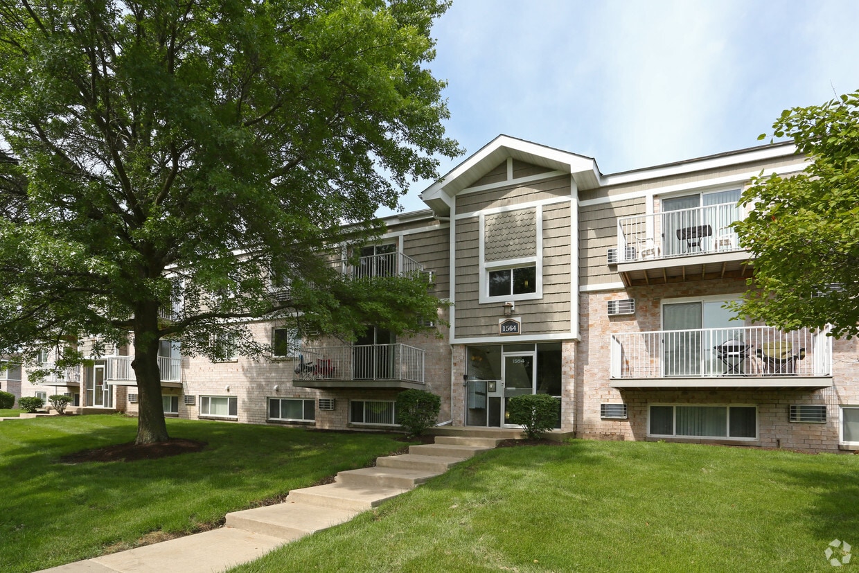 The Gates of Deer Grove Apartment Homes Apartments in Palatine, IL