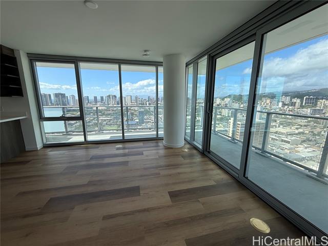 Building Photo - 1515 Liona St