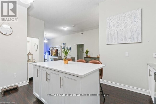 Photo du bâtiment - 8111 Forest Glen Dr