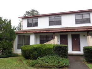 Building Photo - 2705 NW 104th Ct Building Photo - 2705 NW 104th Ct