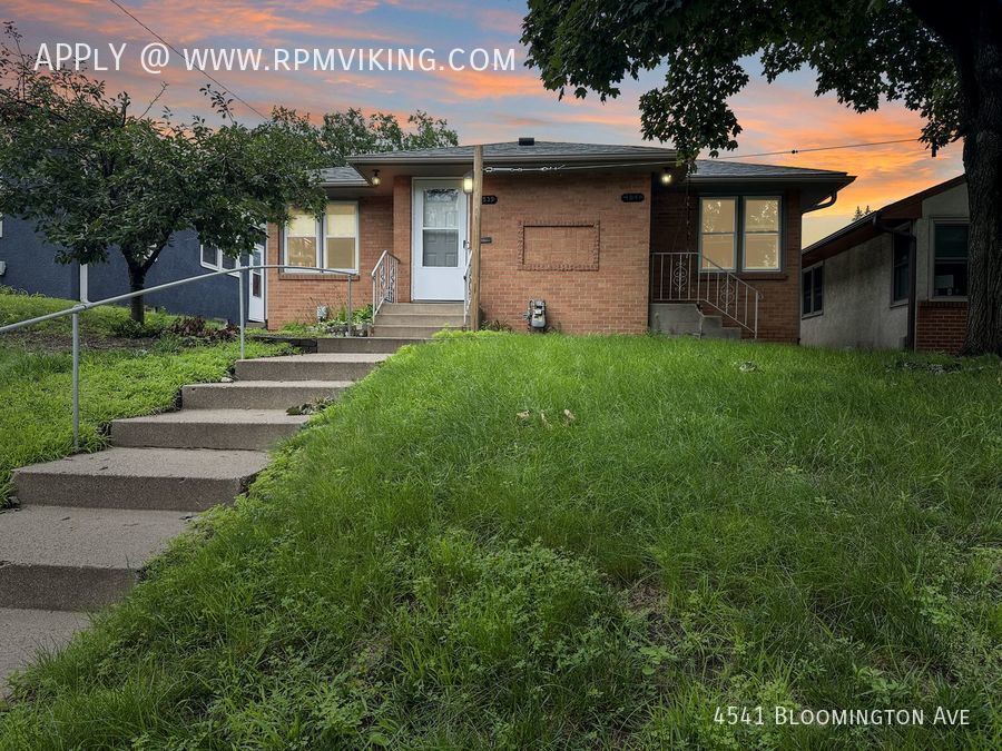 Primary Photo - 3Bd 1ba 1cg ~Deposit Free for Qualified Re...