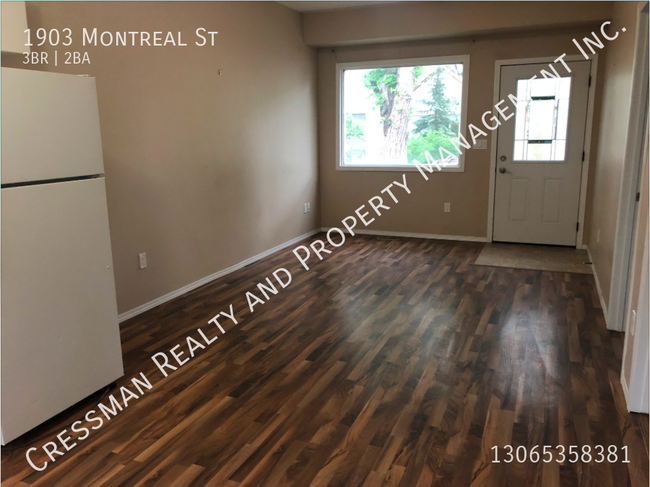 Building Photo - 3 Bed, 1 bath FULL HOUSE located in Downto...