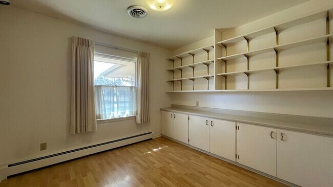 Building Photo - Great Home in Parkwood