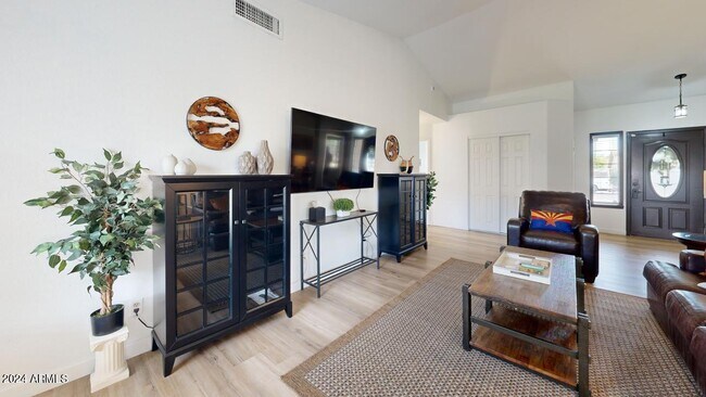 Foto del edificio - 8533 W Colter St