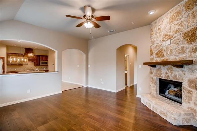 Building Photo - 1513 Martin Creek Dr