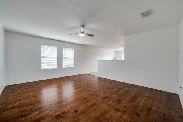 Building Photo - 1409 Water Lily Dr