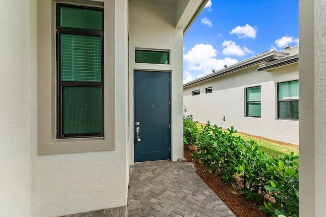 Building Photo - 9333 SW Pepoli Way