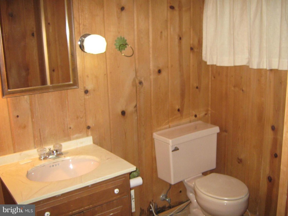 Primary Photo - 3015 Plyers Mill Rd