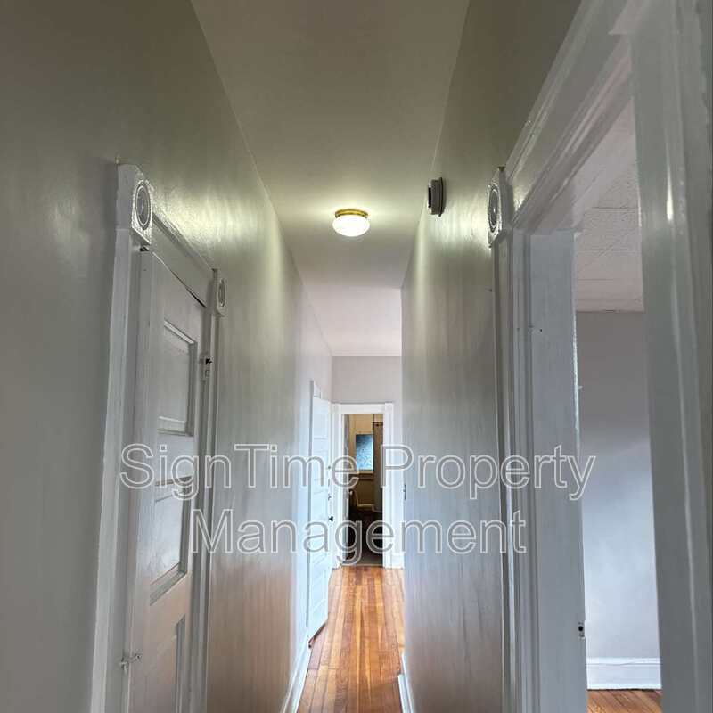 Foto principal - 238 Summit Ave