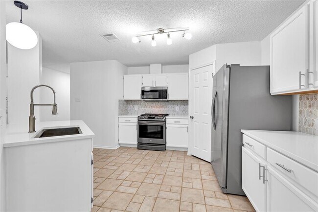 Building Photo - 20820 Jumpers Delight Ln