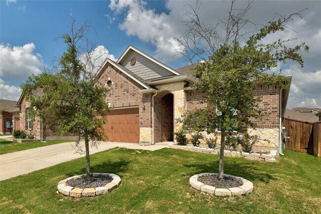 Foto del edificio - 1213 Backcountry Dr