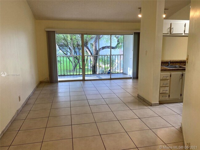 Building Photo - 14031 SW 91st Terrace