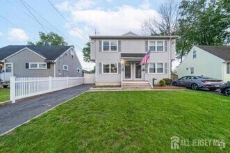 Building Photo - 846 Voorhees Ave