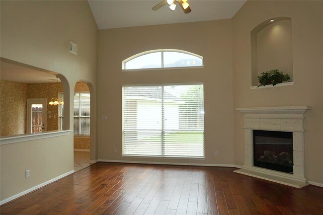 Building Photo - 3502 Creekstone Dr