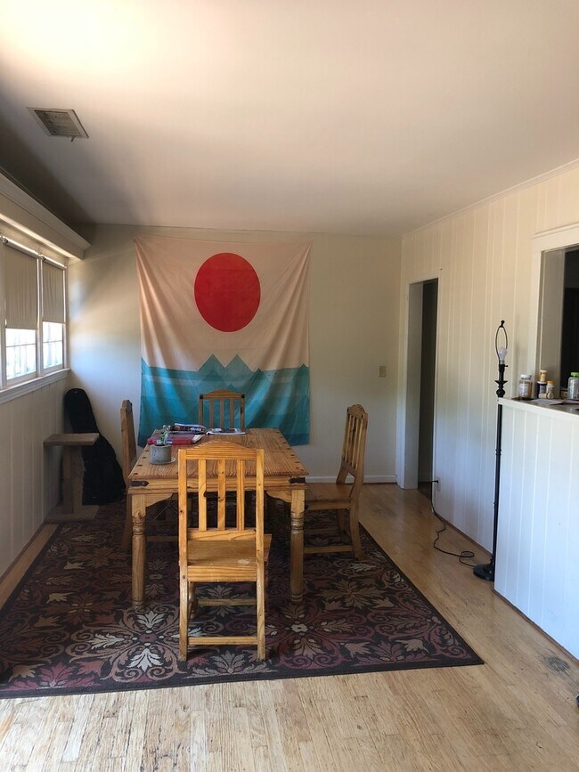 Foto del edificio - 2819 White Oak Dr