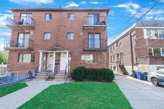 Building Photo - 214-16 40th Ave