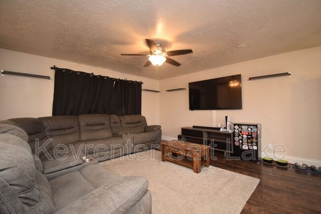 Building Photo - 6502 S 5180 W