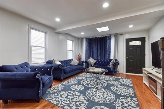 Primary Photo - 718 Avenue A