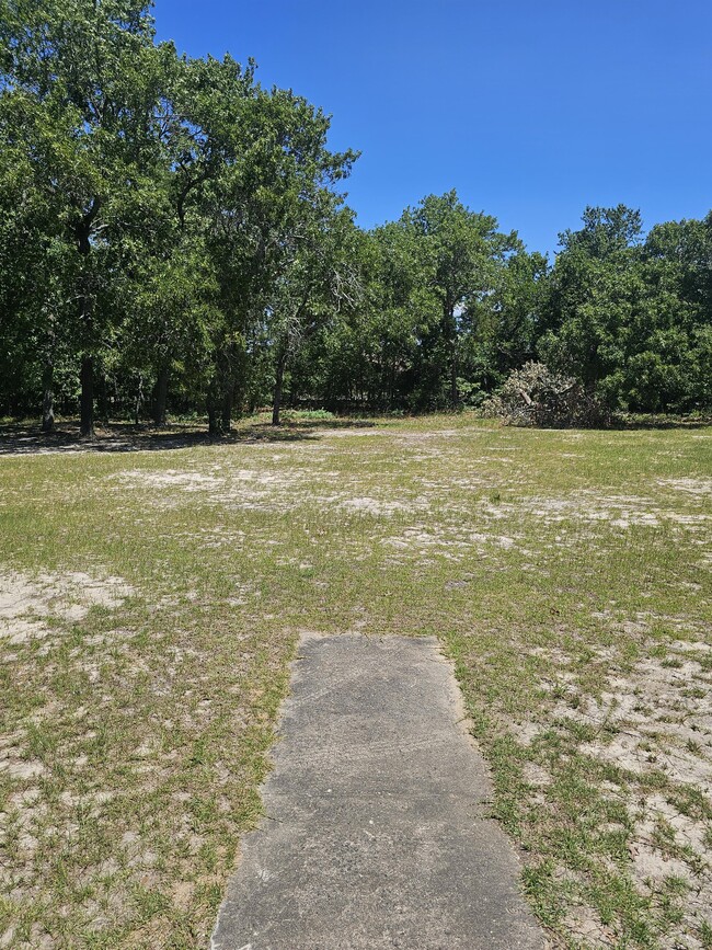 Building Photo - 808 Peachtree Rock Rd