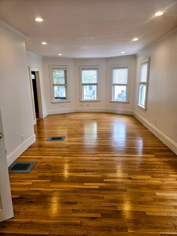 Foto del edificio - 22 Benner Ave