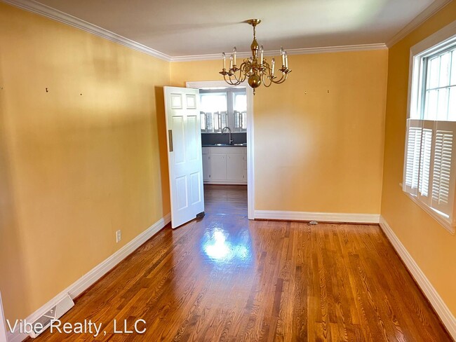 Foto del edificio - 3 br, 2 bath House - 925 Woodmont Blvd