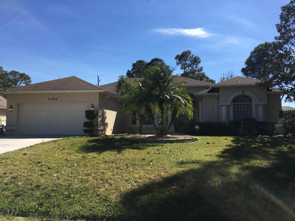 Primary Photo - 1352 SW Tadlock Ave