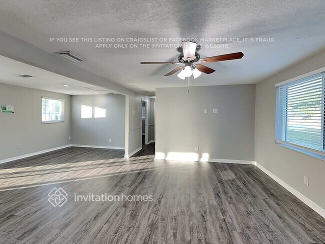 Foto del edificio - 8850 56th St