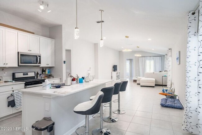 Foto del edificio - Like New Home