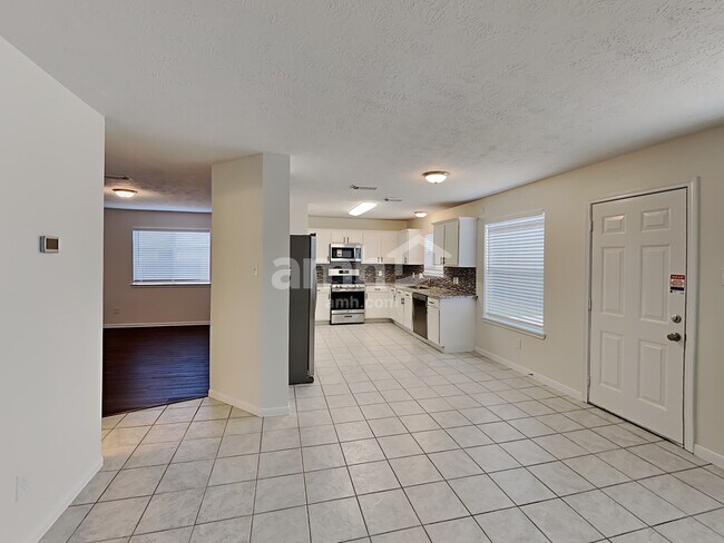 Foto del edificio - 26881 Monarch Manor Ln