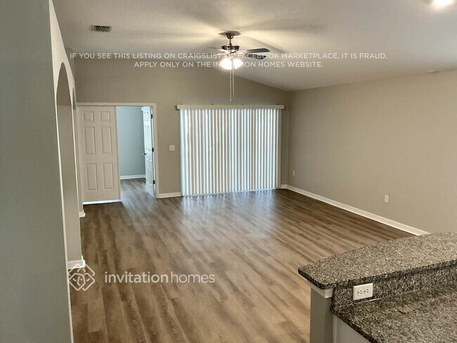 Foto del edificio - 11227 Lake Lanier Dr