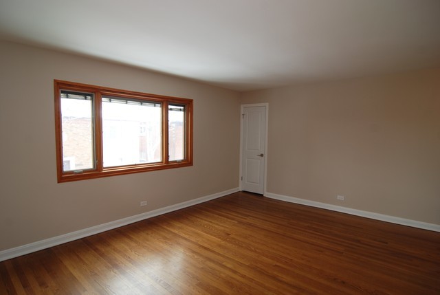 Foto del edificio - 8037 Lake St