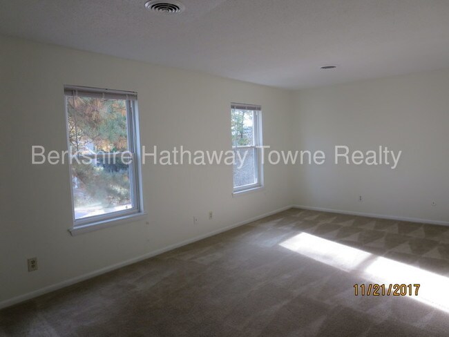 Building Photo - 1813 Rich Ct
