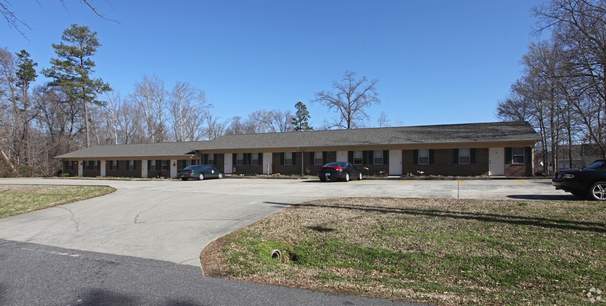 Building Photo - 309 Cavin Ave
