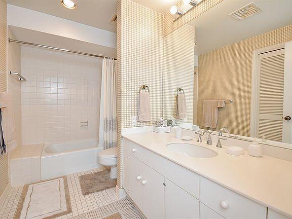 Foto del edificio - 1 bedroom in Houston TX 77046