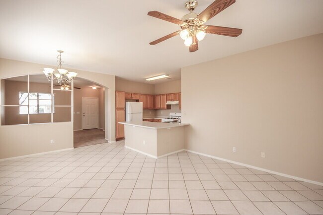 Foto del edificio - 11170 W Holly St