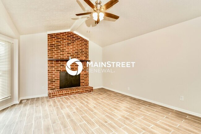 Foto del edificio - 3 Bedroom Pet-Friendly Home in LOUISVILLE,...