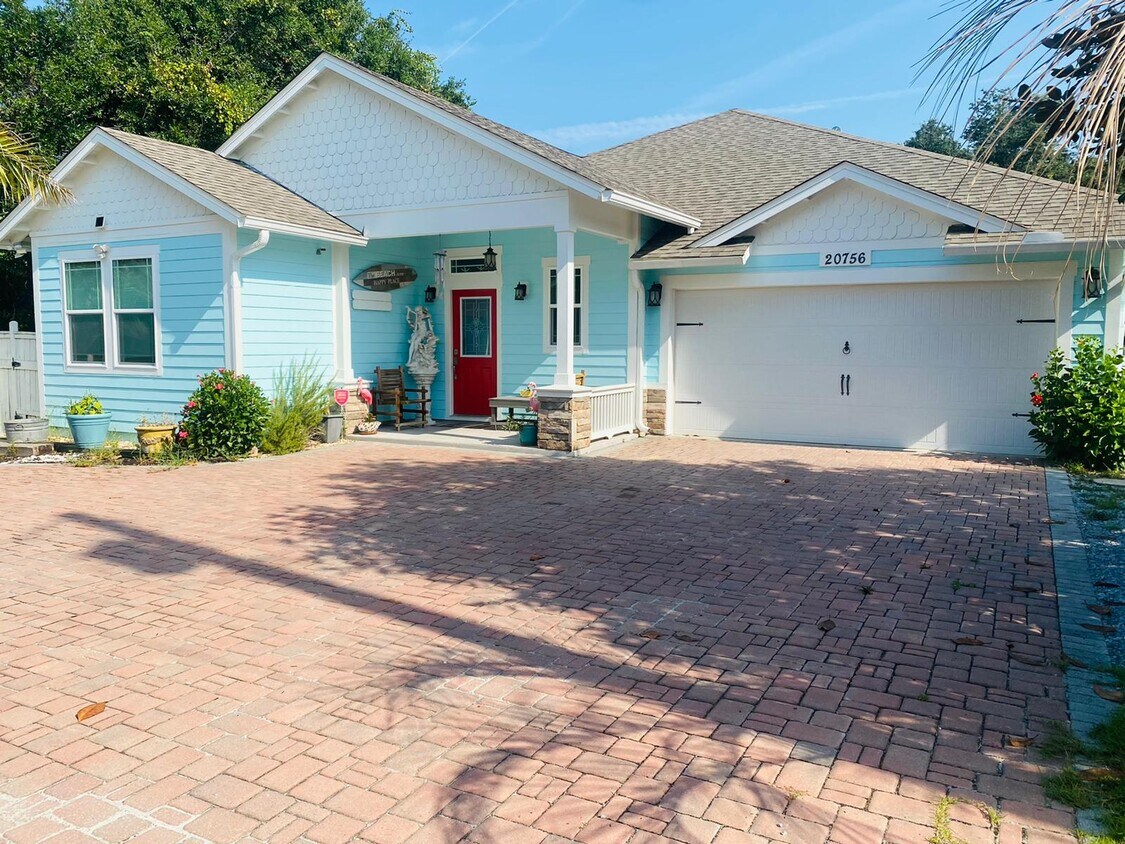 Primary Photo - 20756 W End Dr