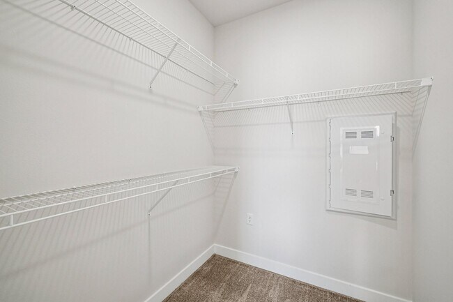 Interior Photo - The Residences at Jamestown Quarry