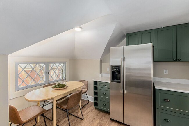Building Photo - Unique Top-Floor Home in Denver's Coveted Cheesman Park Neighborhood