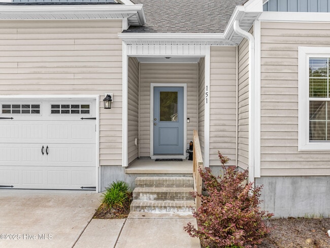 Building Photo - 151 Broadleaf Dr