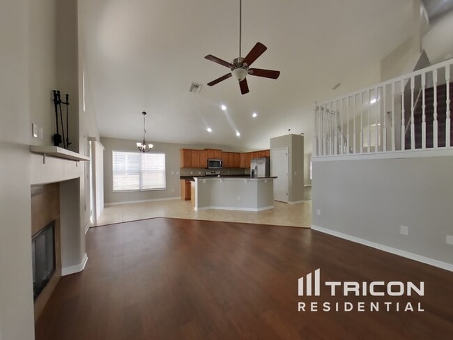 Foto del edificio - 1524 Kintla Rd
