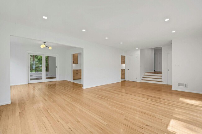 Foto del edificio - 134 Highland Rd