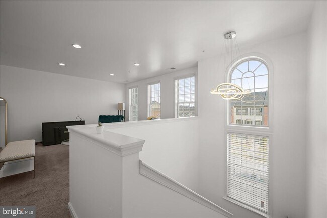 Foto del edificio - 9411 Geaton Park Pl