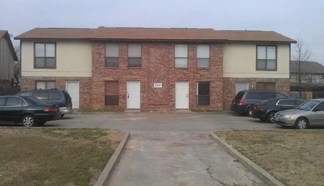 Foto principal - Great 2 Bdrm 1.5 Bath Duplex - Keller, TX