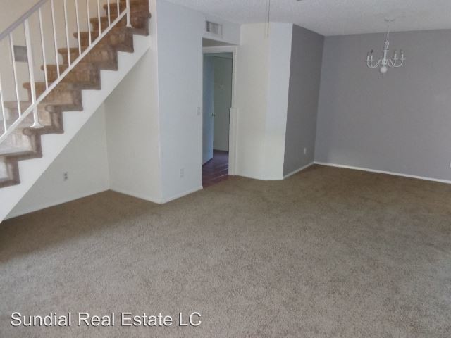 Building Photo - 3 br, 2.5 bath House - 4148 E. Camino St.
